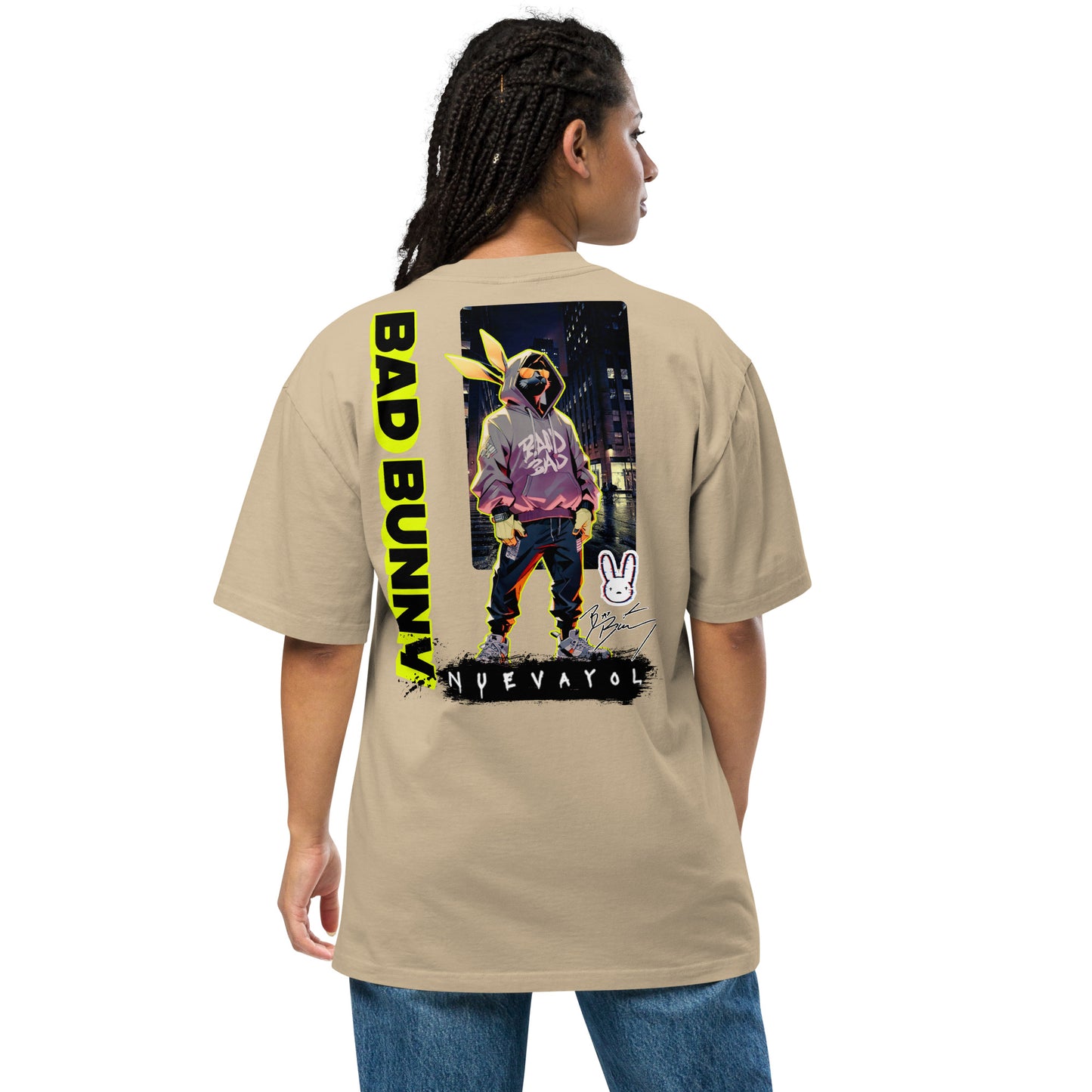 Playera DELUXE: "NUEVAYOL" Oversize - Bad Bunny
