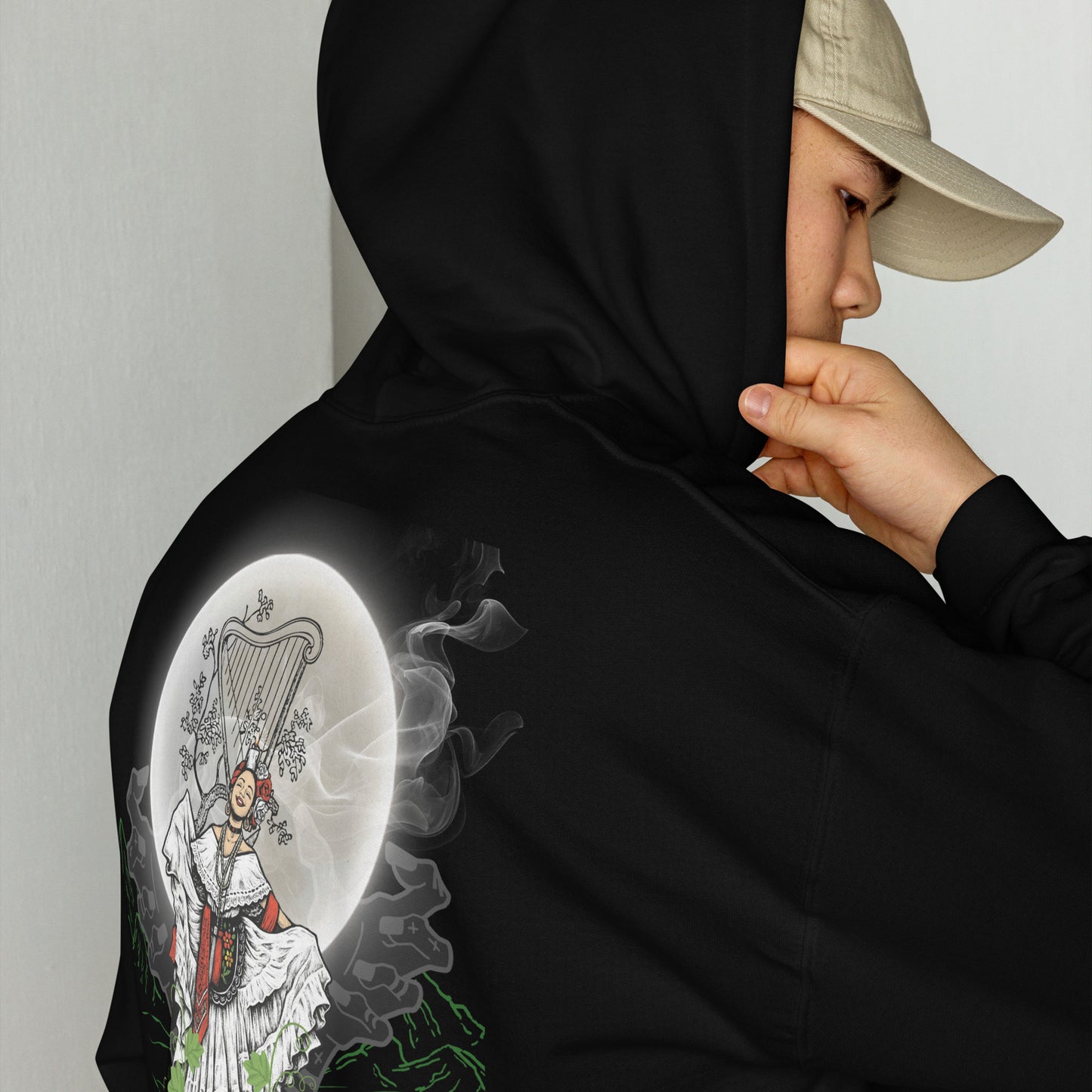 Hoodie Harmony Style: LA BRUJA - Tlen Huicani, Lino Chavez