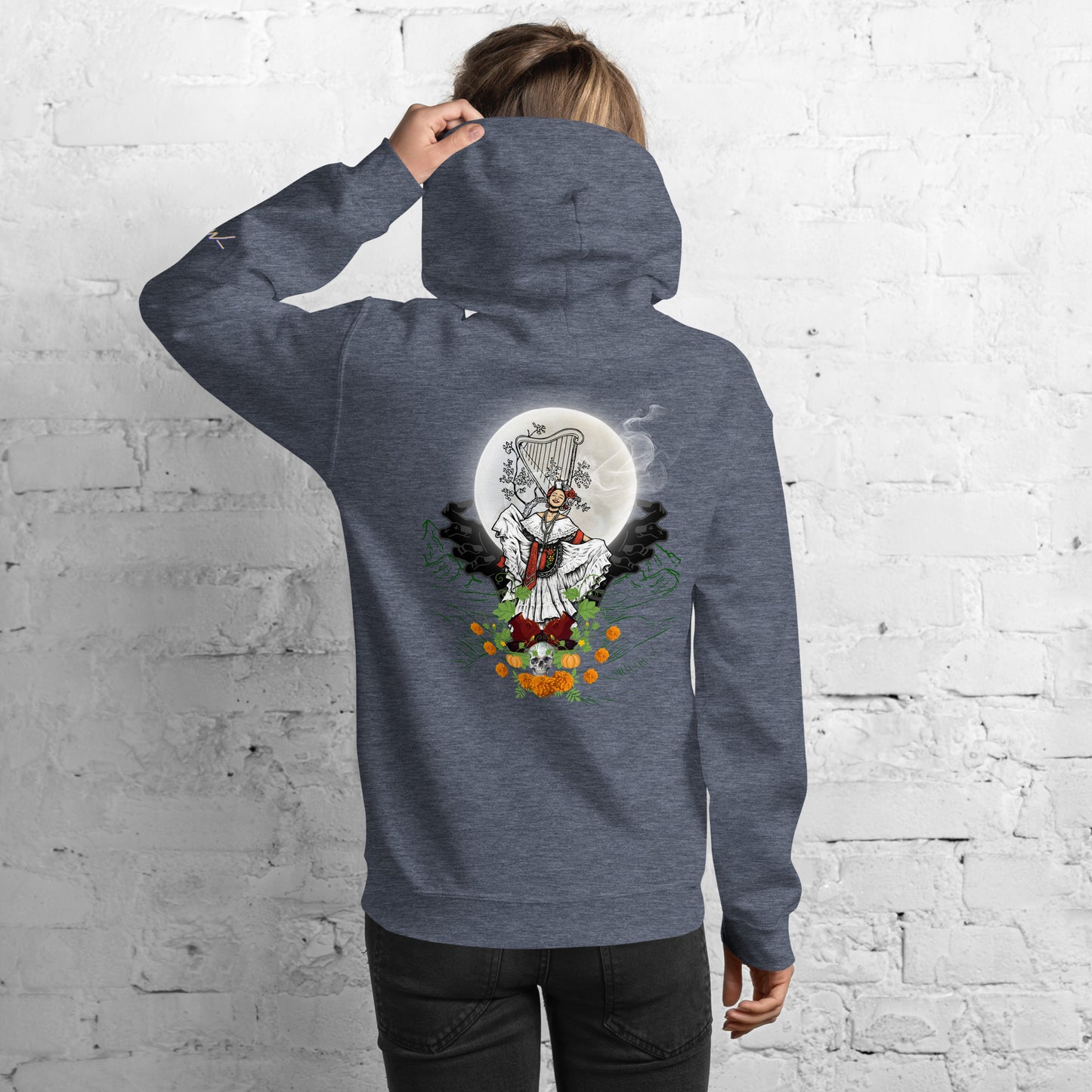 Hoodie Harmony Style: LA BRUJA - Tlen Huicani, Lino Chavez